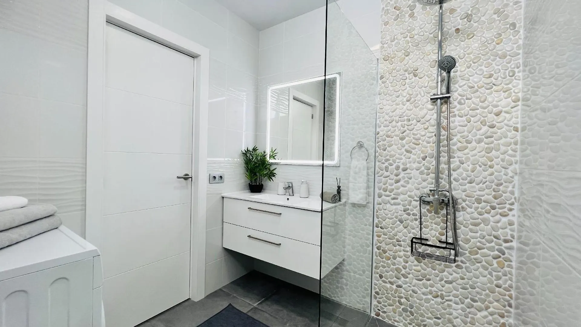 Romantic Ocean View Apartment In Island Village 아데제 스페인